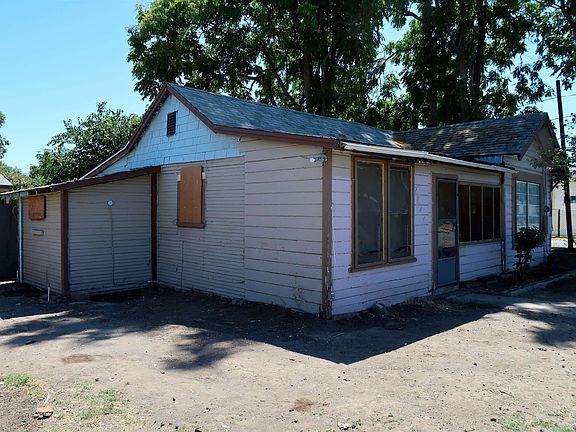 2nd image of 7844 Molinos Ave
