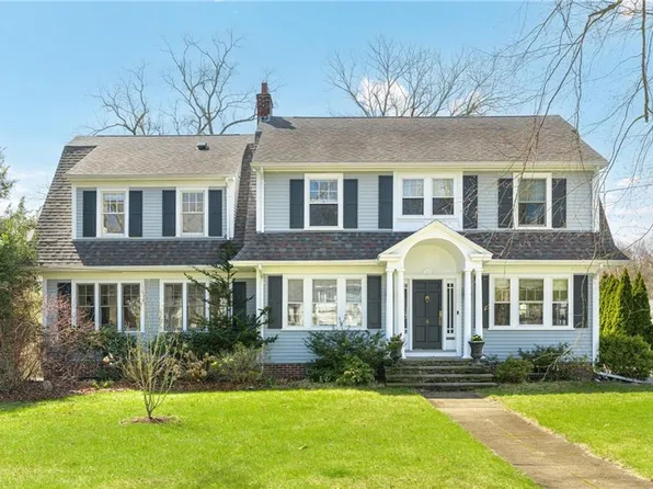 4 Elton Rd, Barrington, RI 02806