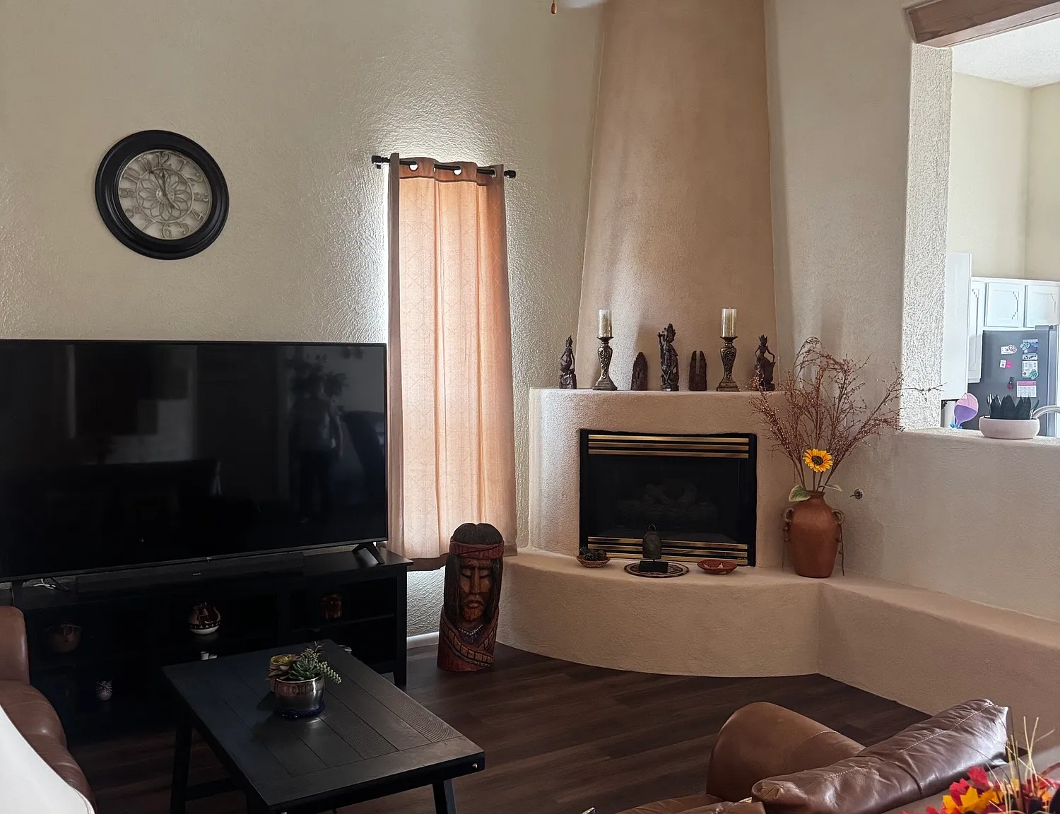 3 bed, 1965 sqft, $2,400 — Photo 3