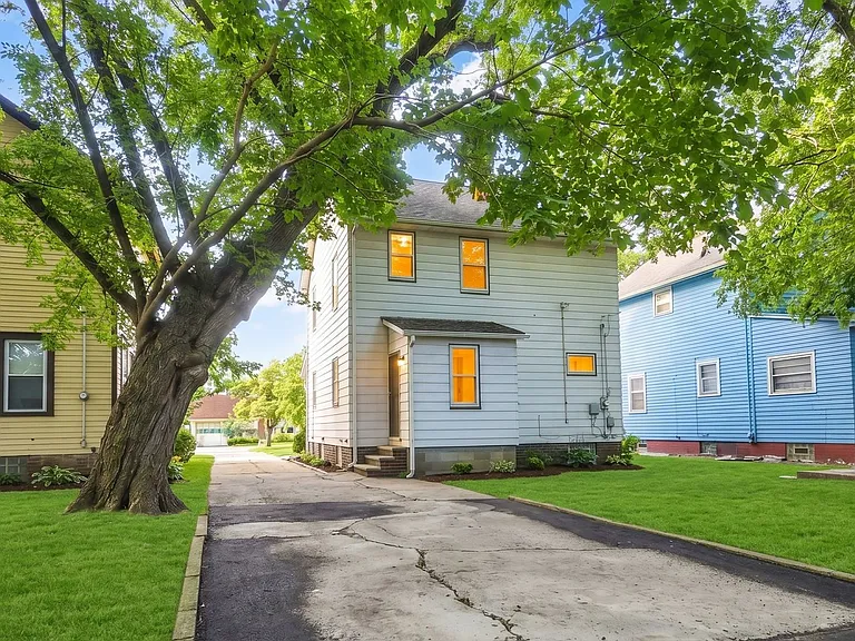 13721 Diana Ave — Photo 3