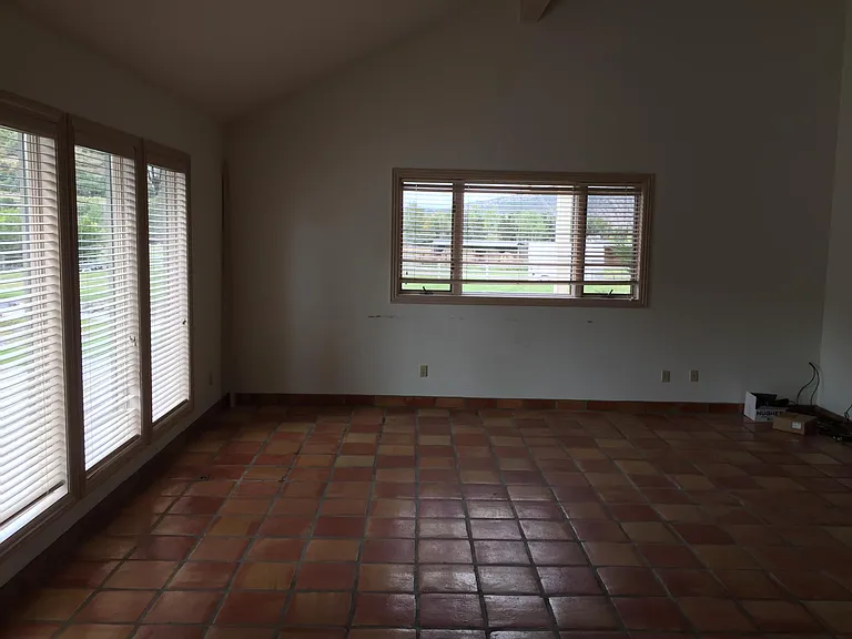 120 Letey Ln — Photo 3