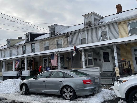 2nd image of 1386 Stewart St