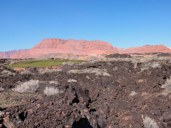 2452 Southhill Dr, Santa Clara, UT 84765