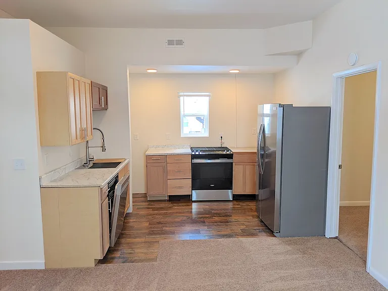111 N Park St #D — Photo 17