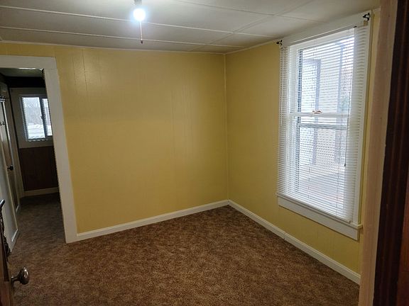 2nd image of 4 SE 9th St #2