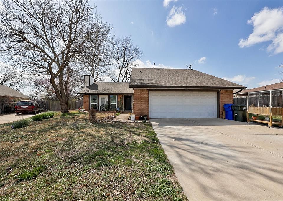 1st image of 804 Smalley Dr