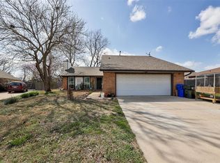 804 Smalley Dr, Norman, OK 73071