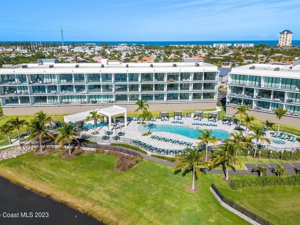 225 Strand Dr #205