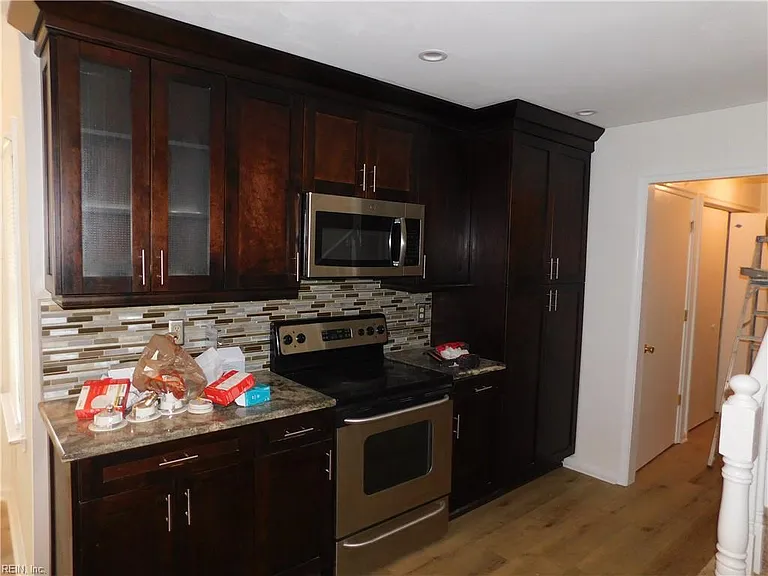 1129 Crystalwood Cir — Photo 20