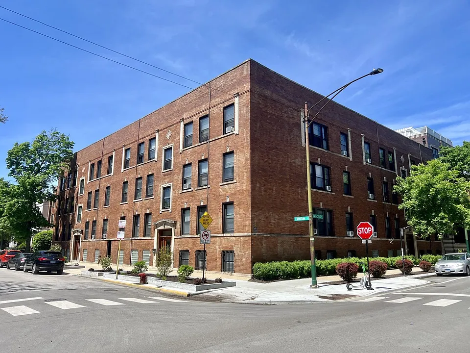 2440-42 N Racine Ave