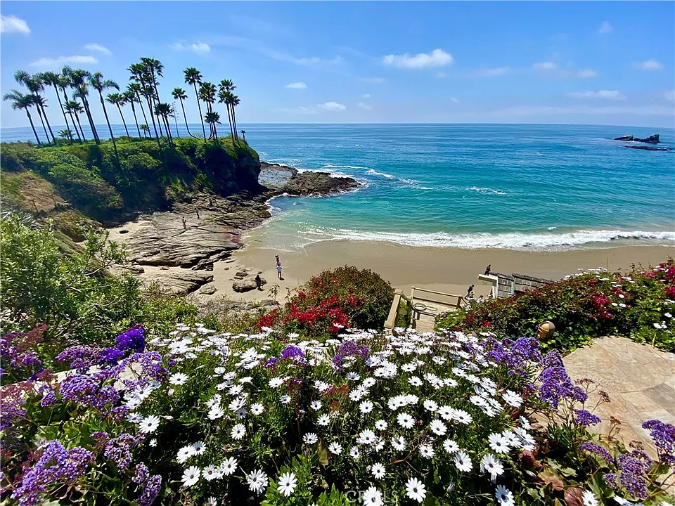 1137 Marine Dr
