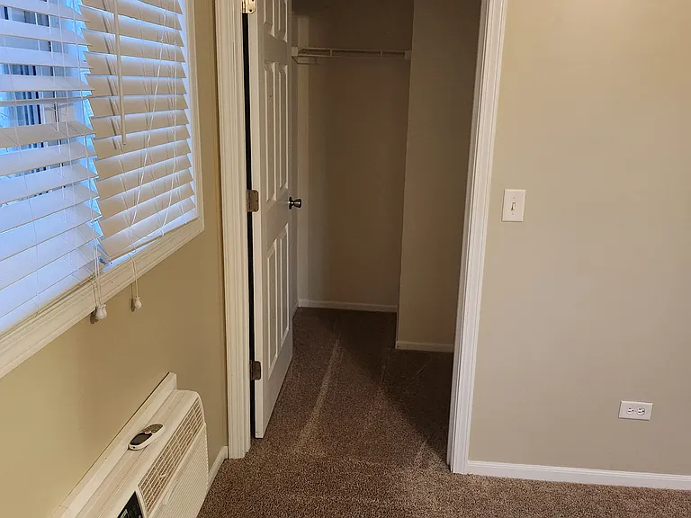 360 Leah Ln — Photo 8