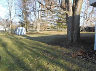 2027 Morrish Rd, Flushing, MI 48433