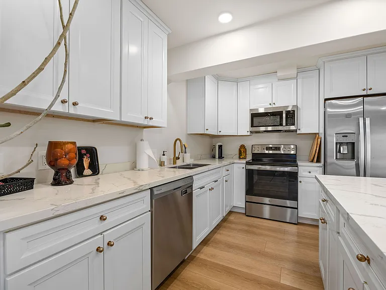 810 California St #3 — Photo 1