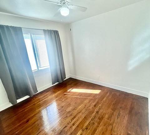 4th image of 5536 E St