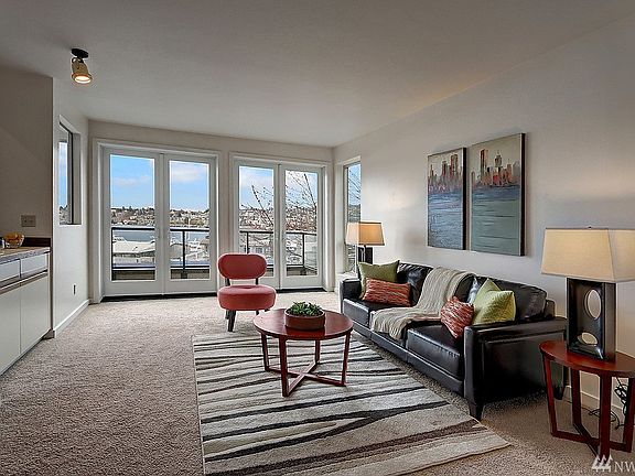 5th image of 2101 Westlake Ave N Unit 301