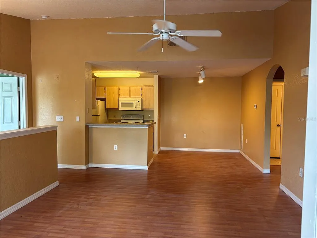 2 bed, 2.0 bath, 1080 sqft, $1,800 — Photo 3