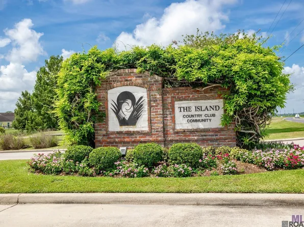 LOT 504 Island Dr, Plaquemine, LA 70764