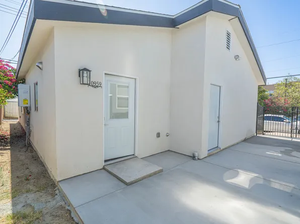 10959 Collins St, North Hollywood, CA 91601