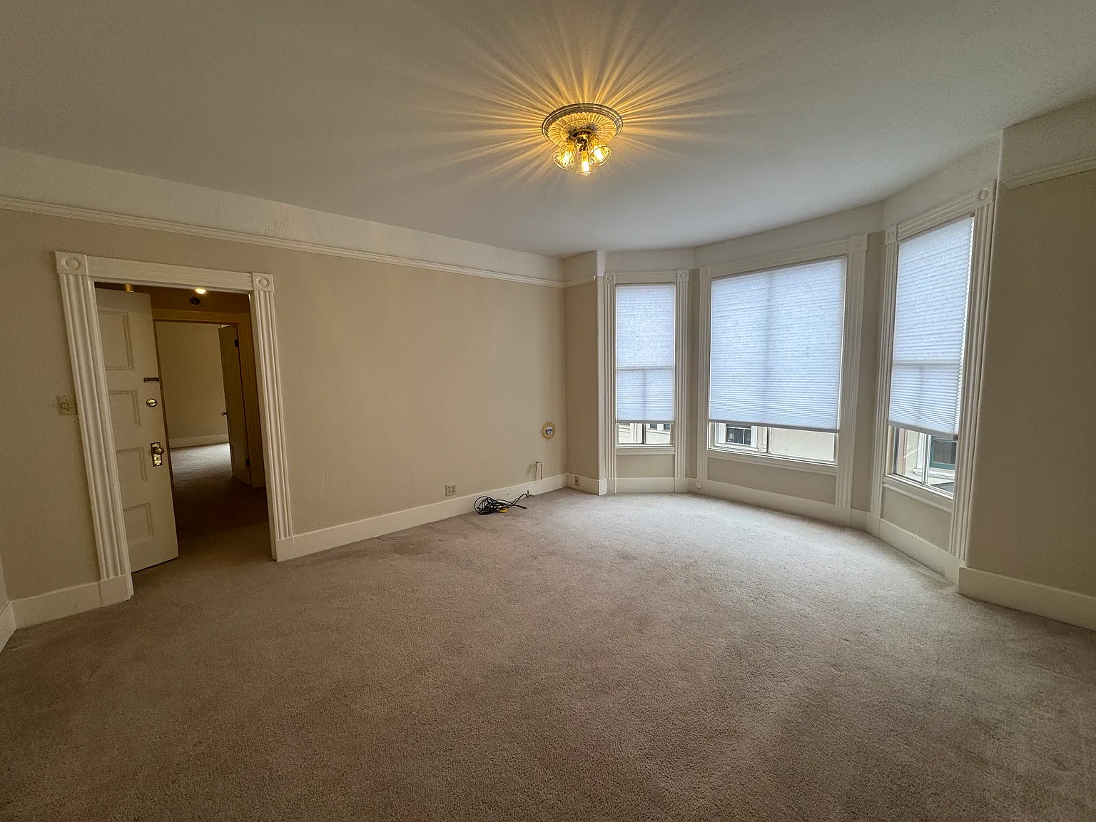1 bed, $2,100 — Photo 3