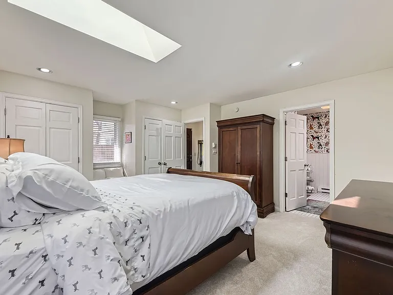 720 Josephine St — Photo 16