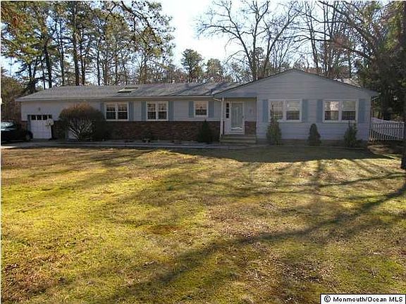 2nd image of 226 Quail Ln S