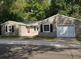 208 N Indiana St, Olney, IL 62450