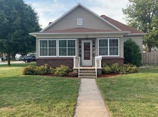 207 W Center St, Le Roy, IL