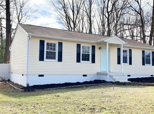 3800 Hyde Park Dr, North Prince George, VA 23860