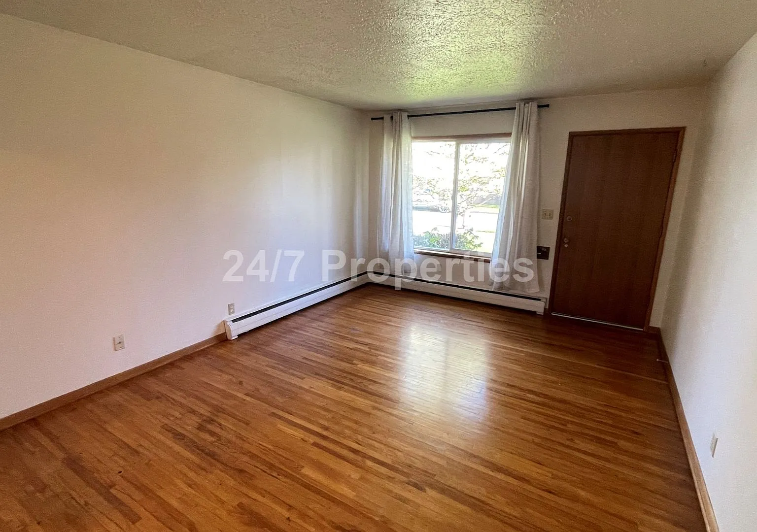 Practical 1 BD | 1 BA - North Tabor — Photo 4