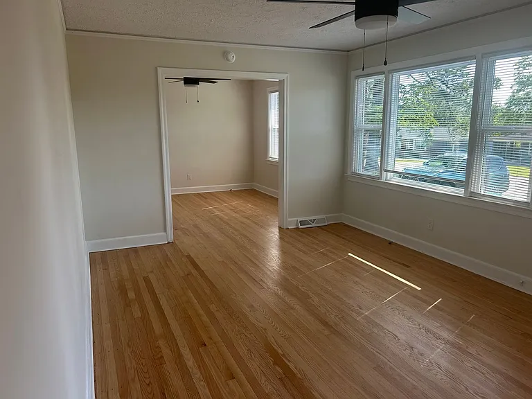 3711 Kaiser Ave — Photo 6