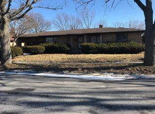 5469 Monroe St, Merrillville, IN 46410