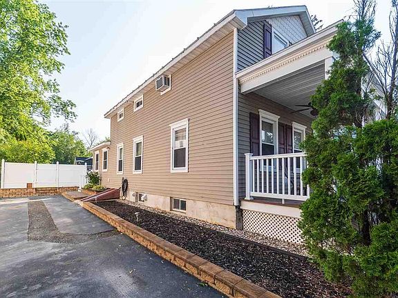 3rd image of 8 Hudson Avenue