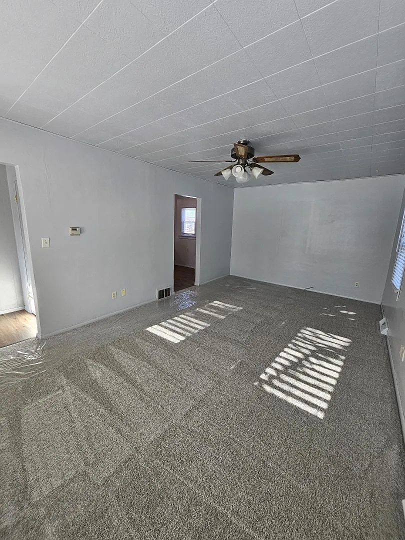 370 Ahnaip St — Photo 3