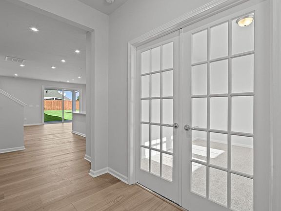 5th image of 1176 Fox Hollow St