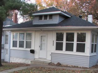 1015 Wilkinson Ave, Alton, IL 62002