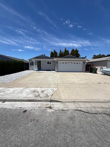 4765 Serra Ave Photo 1