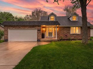 1057 Woodland Ct, Lowell, IN 46356