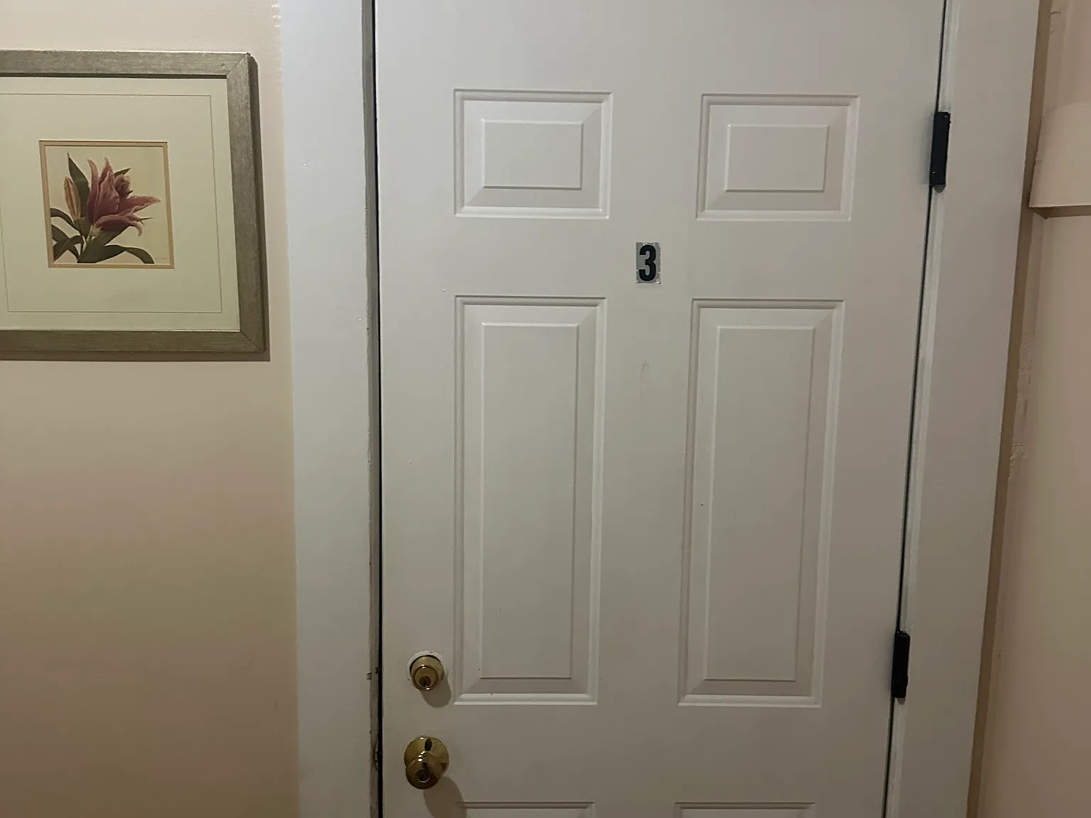 2 bed, 900 sqft, $2,300 — Photo 2