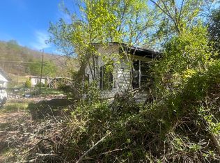 807 Cleghorn Valley Rd, Marion, VA 24354