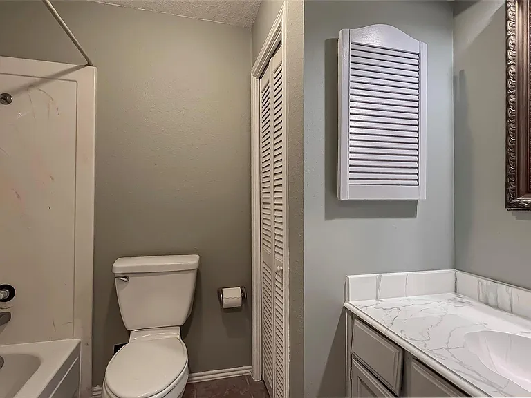 10506 Goldfield Ln — Photo 14