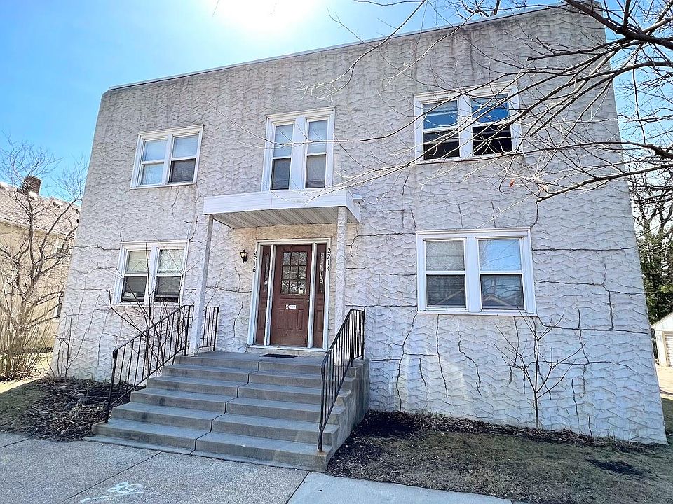 1st image of 2216 Sharon Ave SE