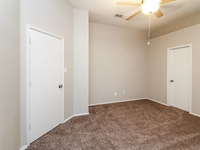 2717 Pioneer Ln — Photo 14
