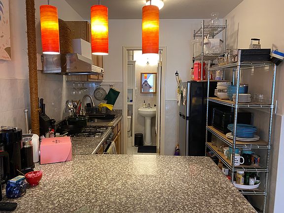 3rd image of 146 Forsyth St #3R