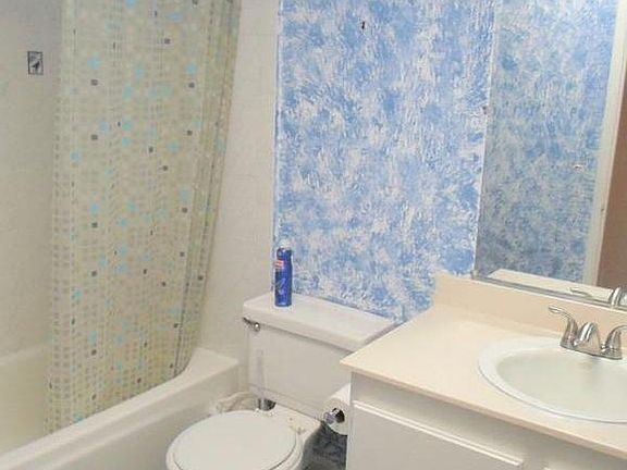 5th image of 34608 Calcutta Dr