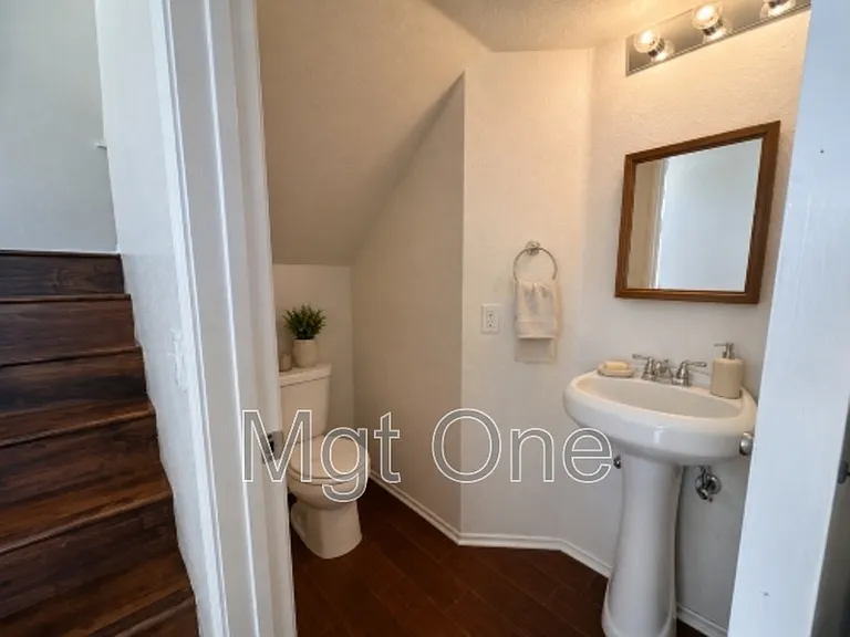 1240 Lilac Ridge Dr — Photo 15