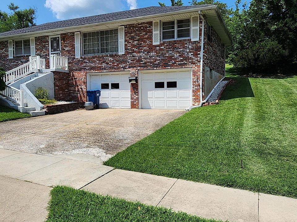 2nd image of 511 Roland St