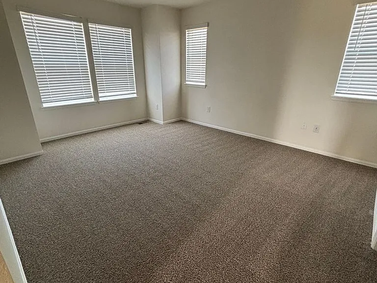 17612 Cherokee St — Photo 25