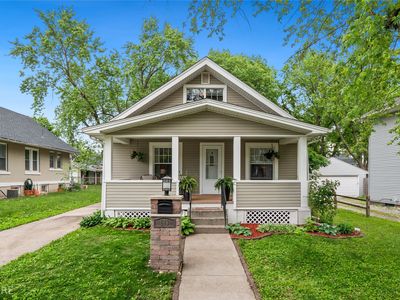 613 7th St, West Des Moines, IA, 50265