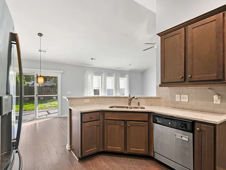 3368 Kinross Ct — Photo 23